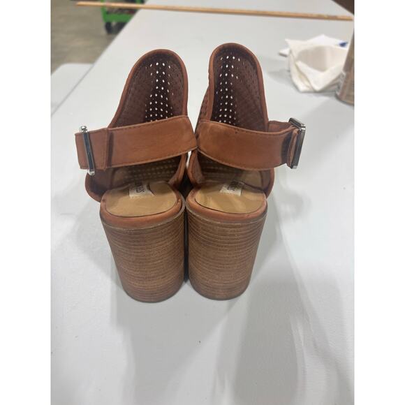 Steve Madden “Neptune” Leather Perforated Block Heel Sandals – Cognac – Size 8.5 - Picture 5 of 6